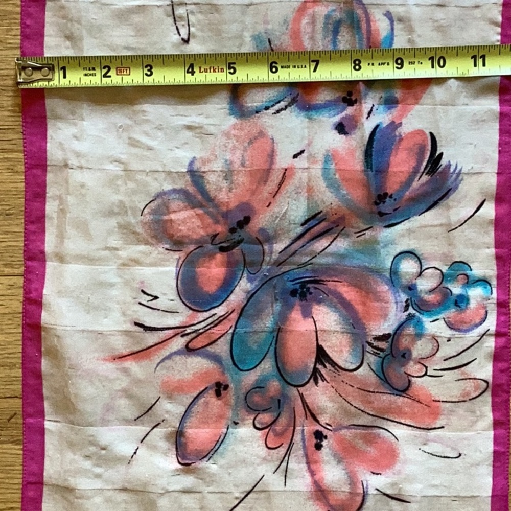 Silky oblong scarf 12”x 60”in a beautiful floral print in bright colors - Picture 4 of 5